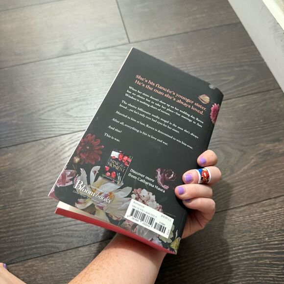 Catharina Maura The Wrong Bride Sprayed Edges Paperback Book - Picture 3 of 3